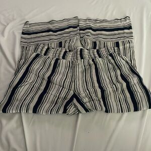 STRIPED FLOWY PANTS
